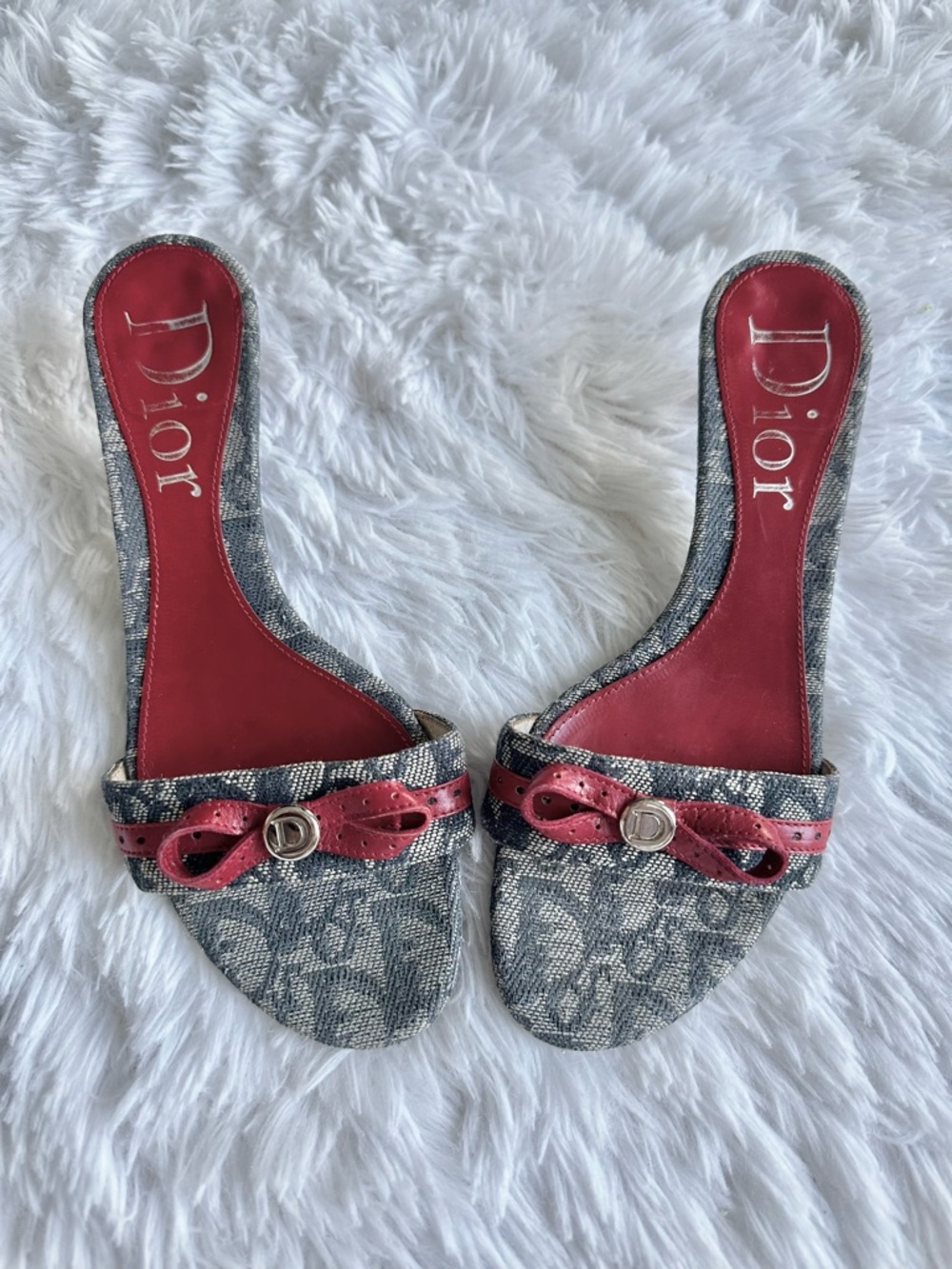 Vintage Dior red/navy bow monogram kitten sandals - Picture 4 of 7